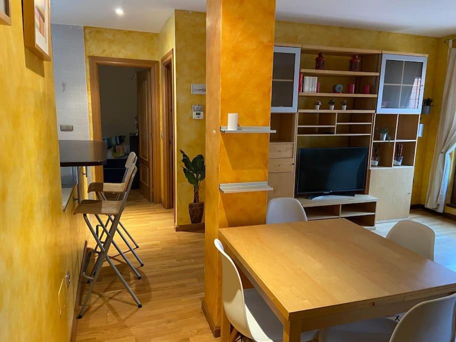 Atico Centrico Con Terraza Y Garaje Apartment Benavente Exterior photo