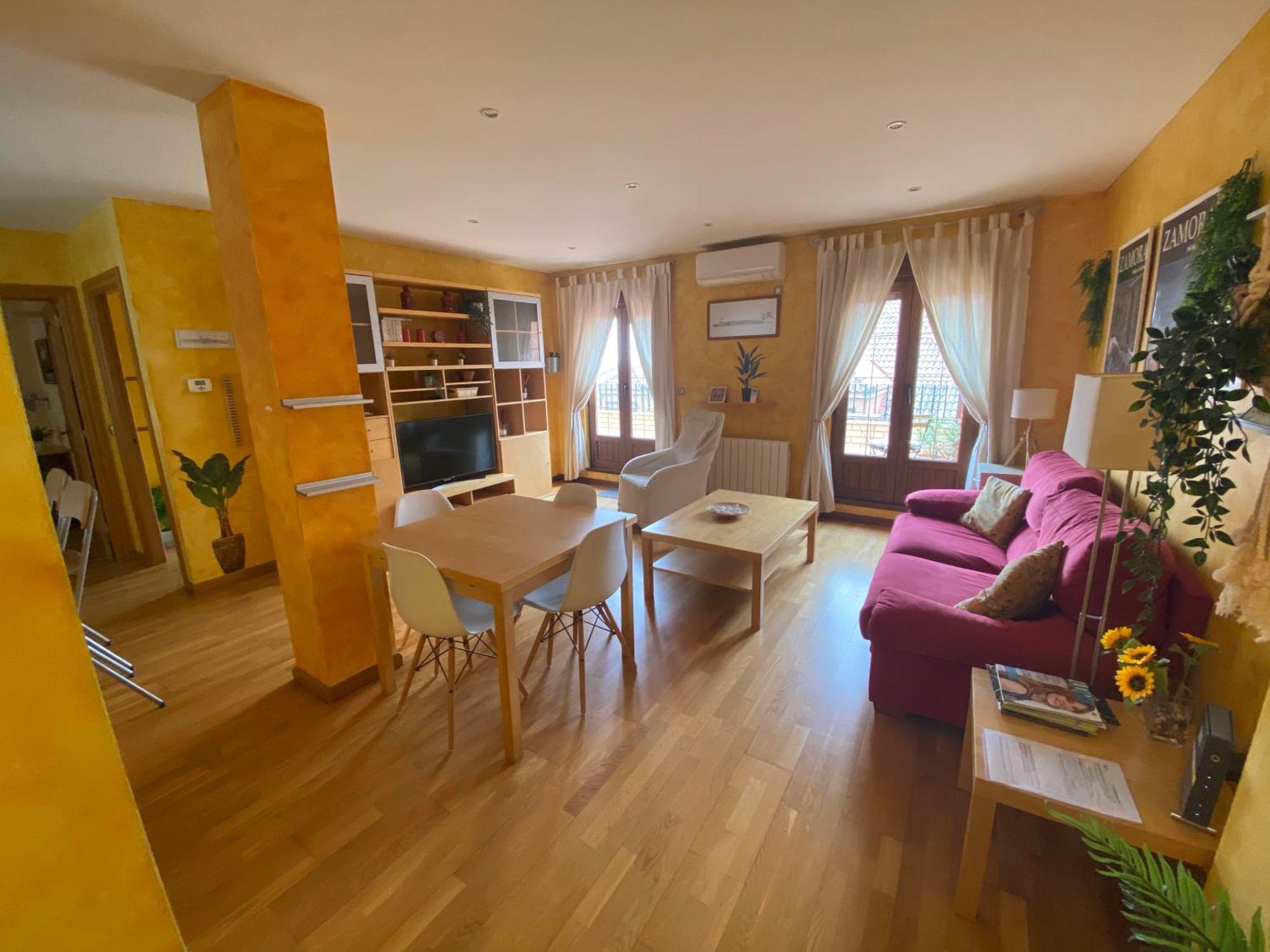 Atico Centrico Con Terraza Y Garaje Apartment Benavente Exterior photo